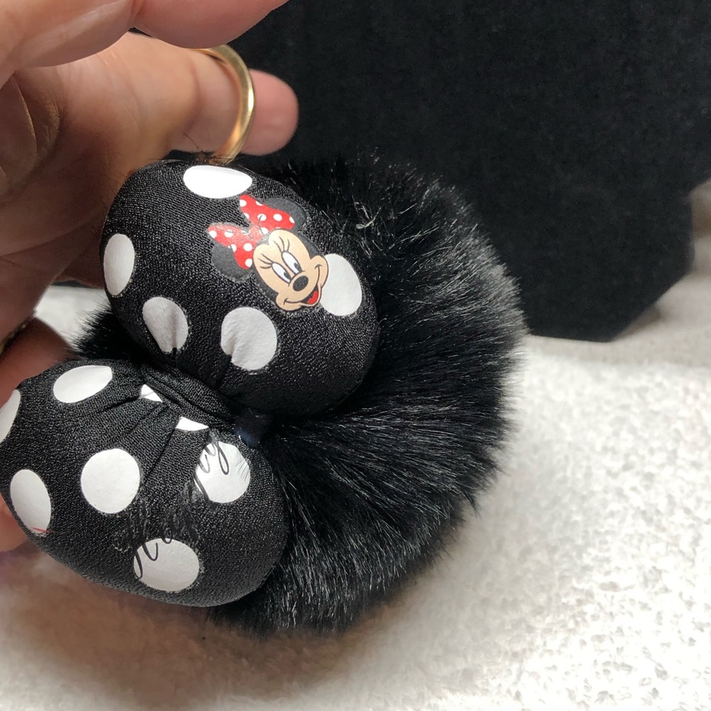 Minnie Mouse fake fur keychain -CUTE